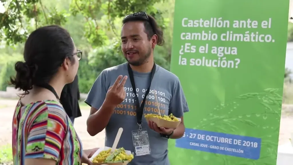 Participantes del Climathon de Castelló trabajando en retos climáticos durante 24 horas